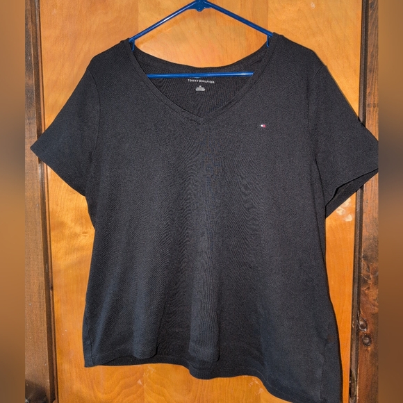 Tommy Hilfiger Woman's 1x Black Top - Picture 1 of 3